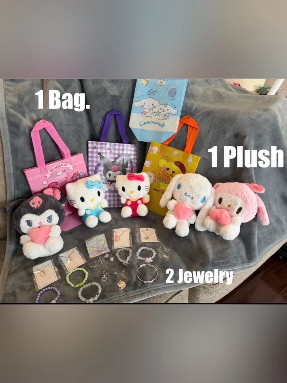🩷Sanrio MYSTERY BUNDLE w/ Hello Kitty & Friends Tote Bag
